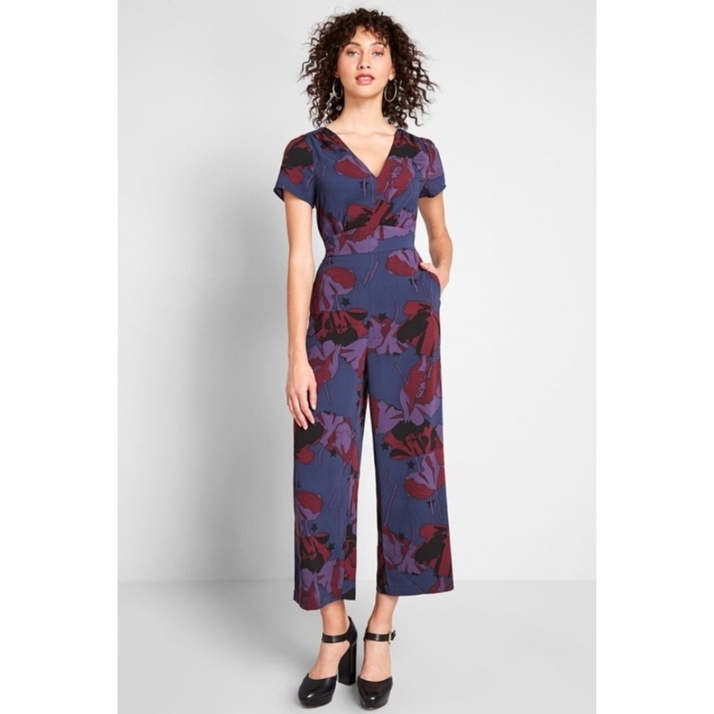 ModCloth Aiming Higher Jumpsuit Small Retro Floral Blue Wide Leg Short Sleeve
